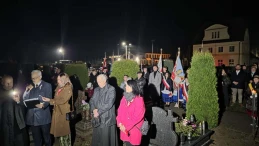 Narodowe Święto Niepodległości w gminie Linia. Uczcili 107. rocznicę odzyskania niepodległości i 80. rocznicę Marszu Śmierci