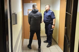 Pracownik banku ukradł 400 tys. zł. Przegrał je na zakładach 
