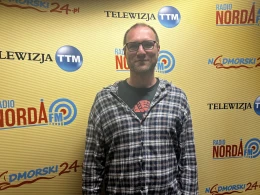 Gra się z Wojciechem Tremiszewskim. Znany aktor i kabareciarz gościem w radiu NordaFM 