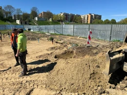 Budowa nowej atrakcja dla dzieci. Prace intensywnie postępują