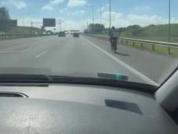 Rowerowa wycieczka po obwodnicy zakończona mandatem I WIDEO 