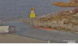 Nietypowe znalezisko w Jastarni. Białe kule na plaży na Półwyspie Helskim