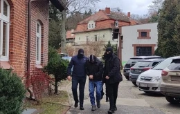 Sprawa zabójstwa rocznej dziewczynki z Wejherowa w sądzie. Trwa proces. 'Podejrzani nie przyznali się do zarzucanych im czynów'