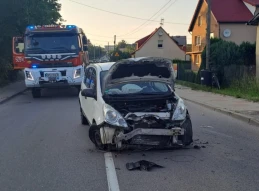 Wypadek samochodu osobowego w Tupadłach. Autem podróżowała jedna osoba 