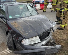 Poważny wypadek. 'Nie wszyscy pasażerowie mieli zapięte pasy'