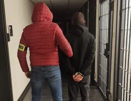 Ukradł kartę z biura i robił zakupy...nawet za 54 grosze