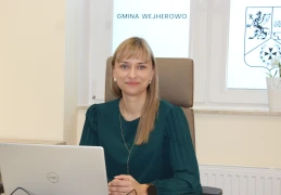 Zmiany w Urzędzie Gminy Wejherowo. Była odpowiedzialna za architekturę i budownictwo. Została zastępcą wójta