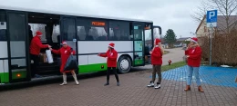 Zabytkowy Autobus Mikołaja Marzeń będzie zbierać prezenty dla podopiecznych Puckiego Hospicjum pw. św. Ojca Pio