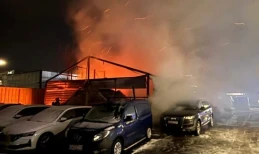 Pożar hali w Gdańsku! Na miejsce pojechało kilka zastępów straży pożarnej