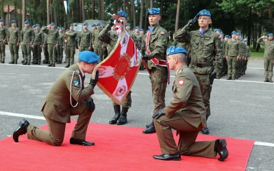 Uroczyste przekazanie dowództwa w jednostce wojskowej