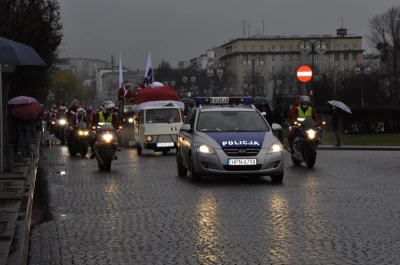 2,5 tys. mikołajkowych rydwanów zawładnęło Trójmiastem