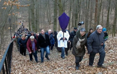 Inscenizacja Misterium - Droga Pojmania po raz pierwszy na Kalwarii Wejherowskiej fot. Leszek Spigarski