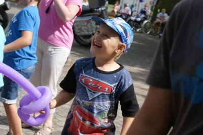 Integracja na festynie Domu Pomocy Społecznej (fot. Jacek Drewa)