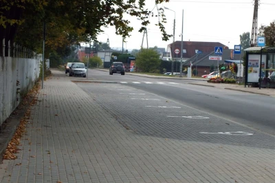 Parking przy cmentarzu w Wejherowie (fot. Leszek Spigarski)