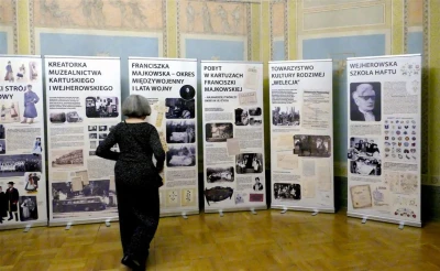 Benefis Edmunda Szymikowskiego w Muzeum PiMK-P – 65 lat z haftem kaszubskim. Fot – Leszek Spigarski
