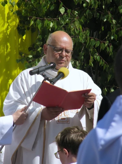 Procesja Bożego Ciała w parafii pw. NMP Królowej Polski w Wejherowie (fot. Leszek Spigarski)