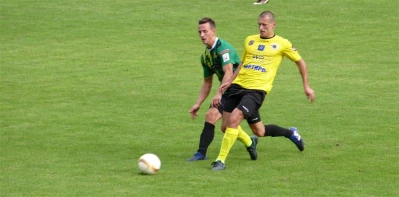 Gryf Wejherowo pokonany na własnym boisku.Fot. Leszek Spigarski.
