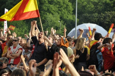 Mecz Hiszpania-Włochy. Tłumy w Fan Zone