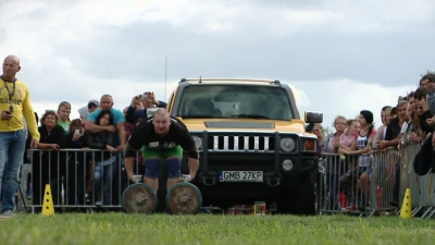 Strongmani w Dębkach