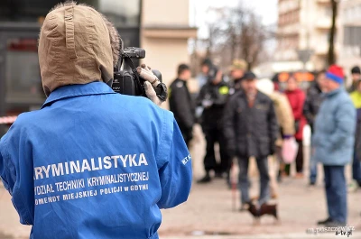 Alarm bombowy przy Centrum Kwiatkowskiego