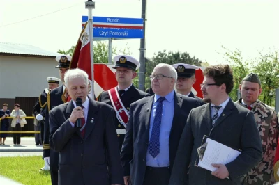 Rondo Tajnej Organizacji Wojskowej Gryf Pomorski – uroczyste otwarcie – fot. Leszek Spigarski
