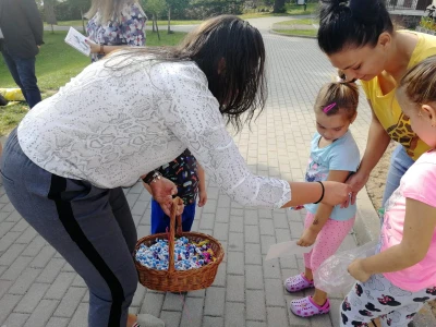 Przekazanie serca na nakrętki w Gowinie