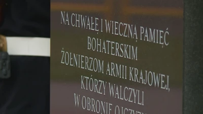 Uroczyste złożenie kwiatów pod pomnikiem Żołnierzy Armii Krajowej