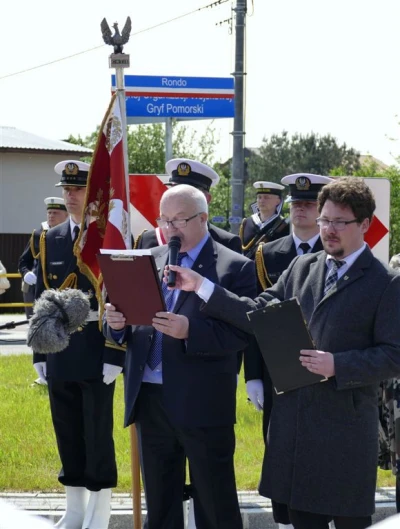 Rondo Tajnej Organizacji Wojskowej Gryf Pomorski – uroczyste otwarcie – fot. Leszek Spigarski