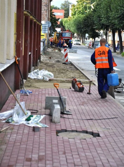 Remont chodnika ulicy Kościuszki w Wejherowie - fot. Leszek Spigarski