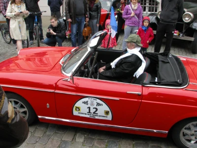 III Runda Mistrzostw Polski Pojazdów Zabytkowych 2015 fot. Leszek Spigarski