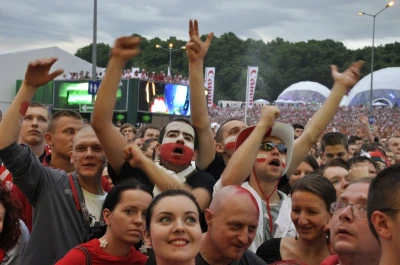 Tłumy w gdańskiej Strefie Kibica
