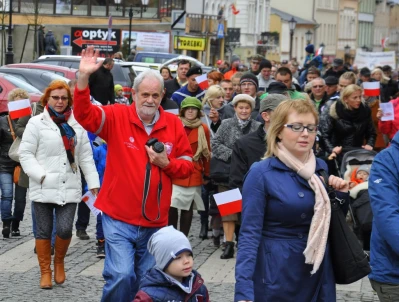 Biało-czerwona parada niepodległościowa w Wejherowie