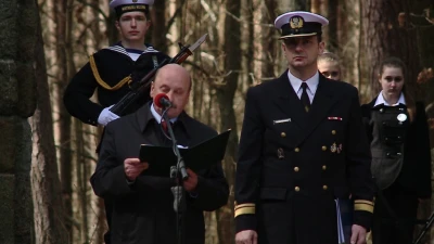 Uroczystości pod pomnikiem w Piaśnicy