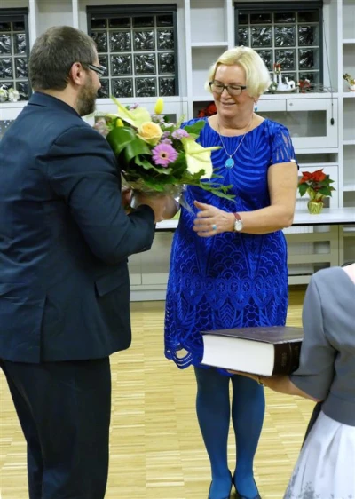 Dyrektor biblioteki w Bolszewie przechodzi na emeryturę (fot. Leszek Spigarski)