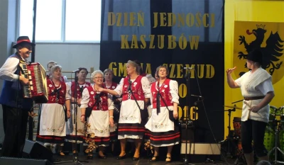 DJK Bojano 2016. Występ orkiestry OSP i zespołów KGW fot. Leszek Spigarski