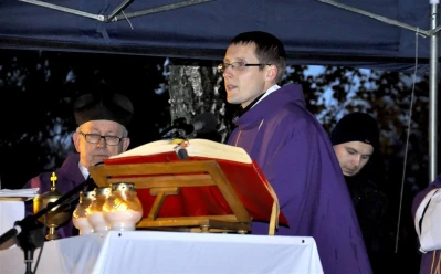 Dzień Zaduszny. Msza święta na starym cmentarzu – fot. Leszek Spigarski