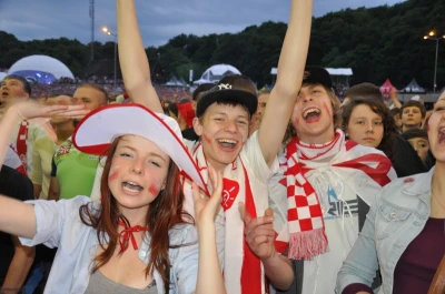 Tłumy w gdańskiej Strefie Kibica