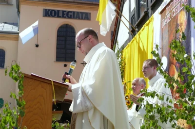 Boże Ciało 2017. Uroczystośc w parafii pw. Trójcy Świętej w Wejherowie. Fot. Leszek Spigarski