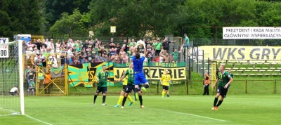 Gryf Wejherowo pokonany na własnym boisku.Fot. Leszek Spigarski.