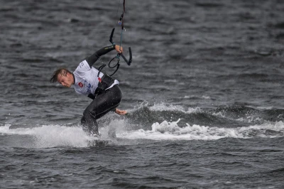 Puchar i Mistrzostwa Polski w kitesurfingu i wingfoilu w Pucku