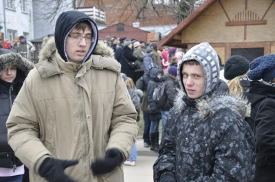Puck: 91-lecie Polski i morza. Defilada i orędzia w porcie rybackim