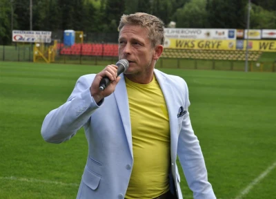 Mecz księża i samorządowcy - przedmeczowe atrakcje - fot. Leszek Spigarski