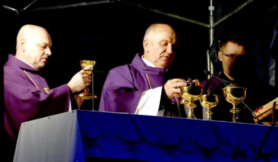 Dzień Zaduszny na starym cmentarzu, 2.11.2017, fot. Leszek Spigarski