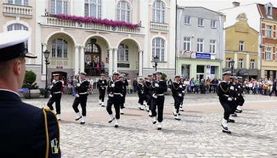 Musztra paradna na Placu Jakuba Wejhera 2017. Fot. Leszek Spigarski.