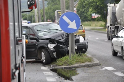 Reda: Zatrzymał się na słupie