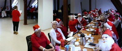 Turystyczne Mikołajki i Dzień Wolontariusza 2017 w WUTW YMCA, fot. Leszek Spigarski