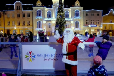 Wejherowo: Lodowisko, karuzela i jarmark (fot. Leszek Spigarski)