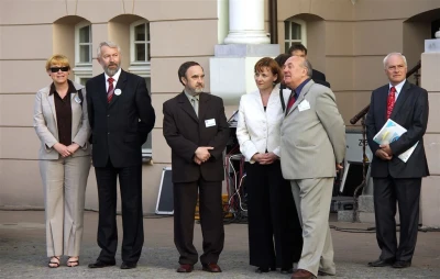Wspomnienie XIX Ogólnopolskiego Festiwalu Pieśni o Morzu - Wejherowo 2006 - fot. Leszek Spigarski