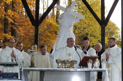 Wszystkich Świętych (fot. Leszek Spigarski)