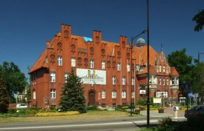 Tczew_Wojska_Polskiego_městský_úřad Aktron -  Wikimedia Commons.JPG